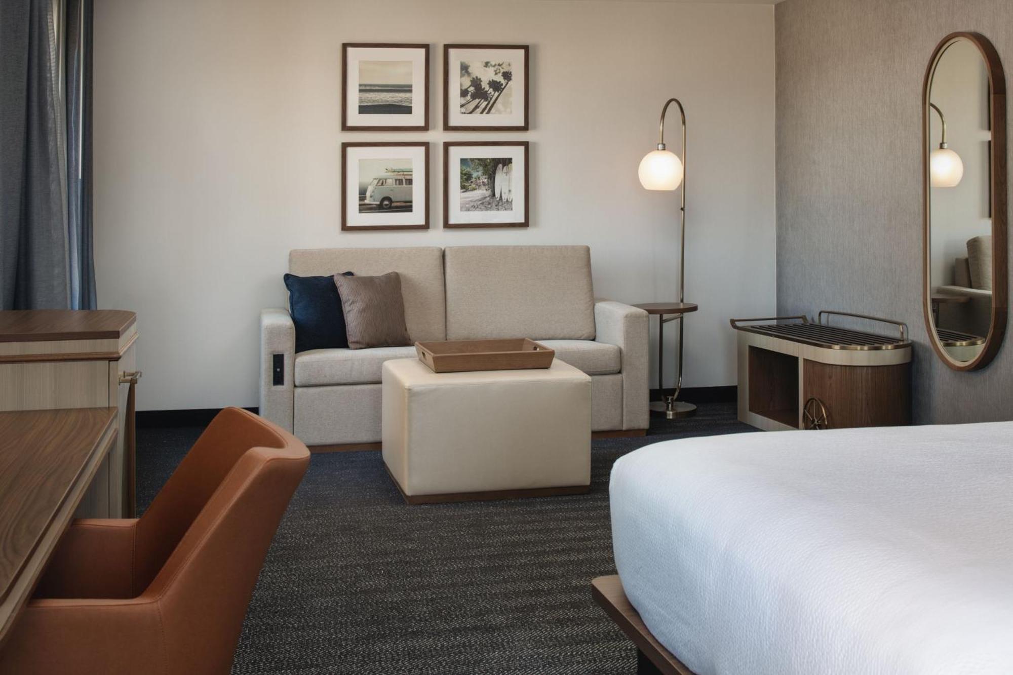Courtyard By Marriott Santa Cruz Hotell Exteriör bild